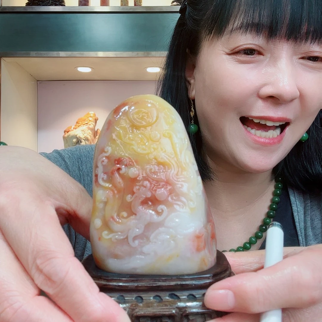 寿山石有****?昌化田黄摆件