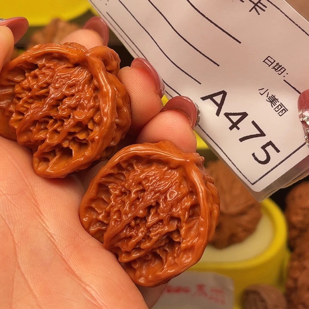 吊坠文玩核桃三棱聚宝盆