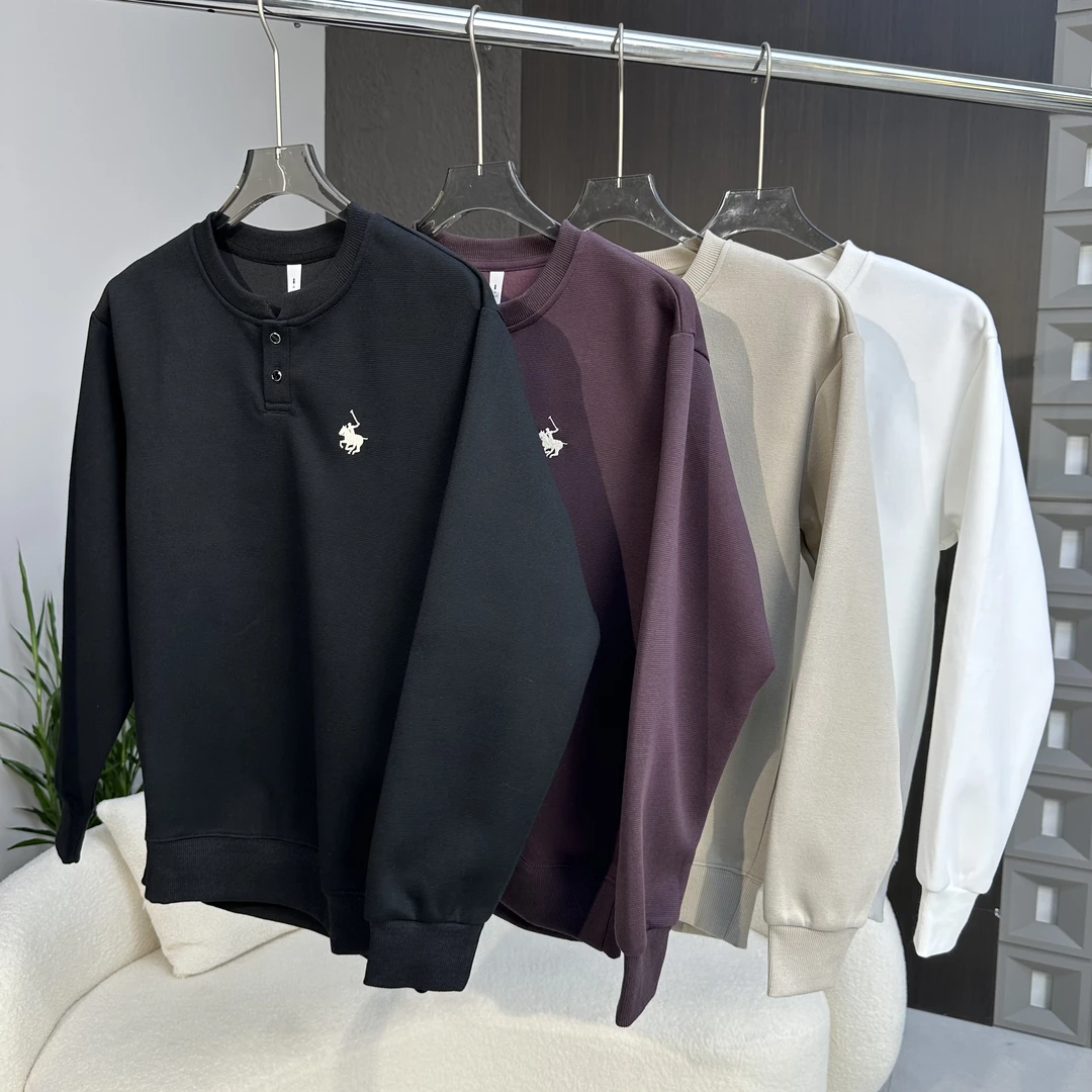 2025秋季新款时尚休闲圆领刺绣男士简约纯色套头卫衣打底衫96658