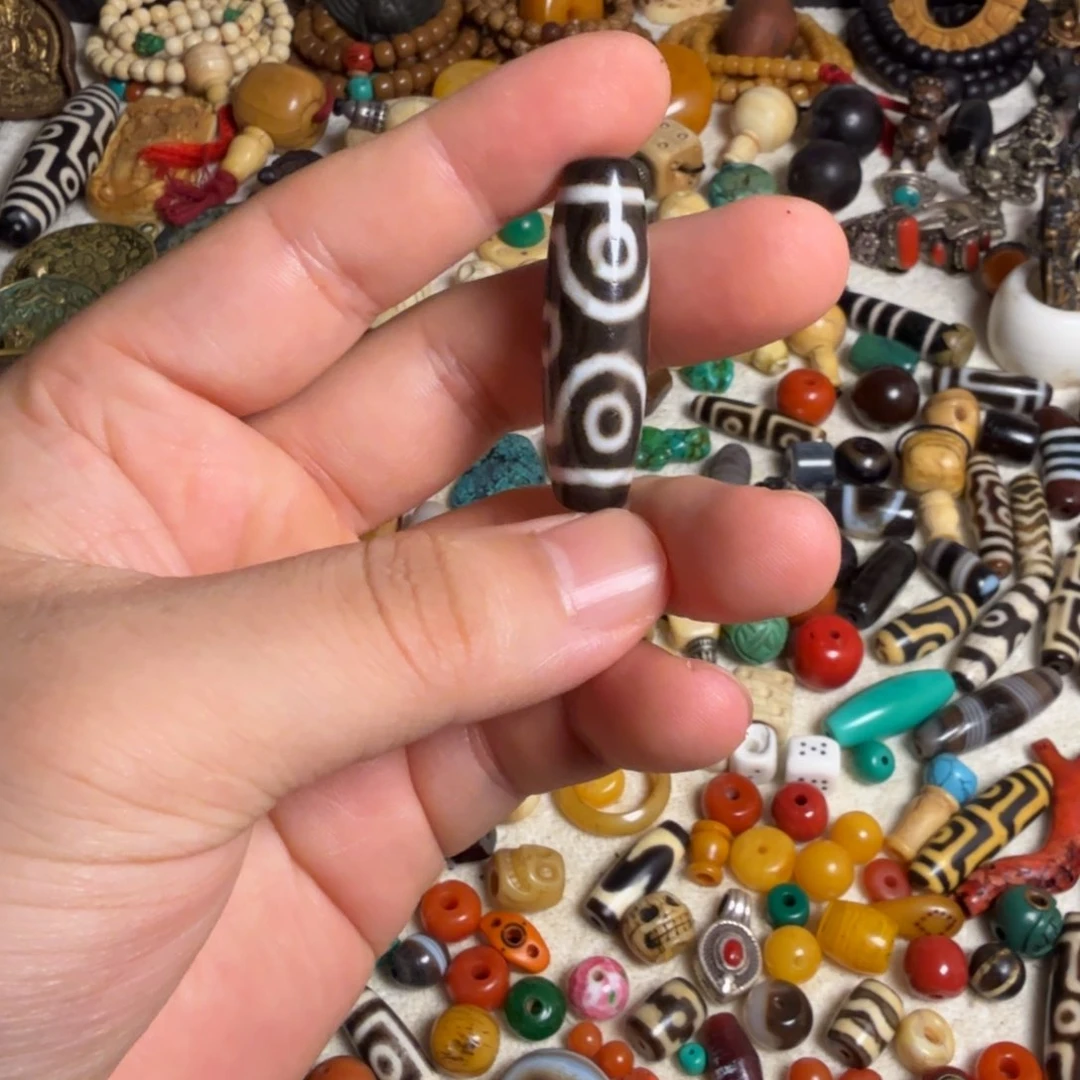 所****琉璃项链珠子如图