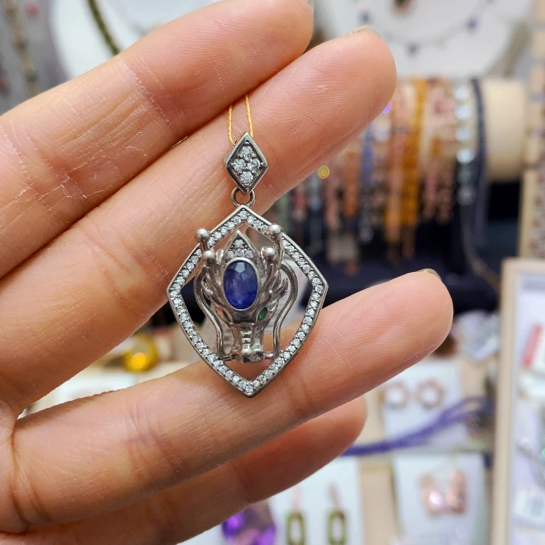 蓝宝石吊坠(赠链)银S925镶嵌