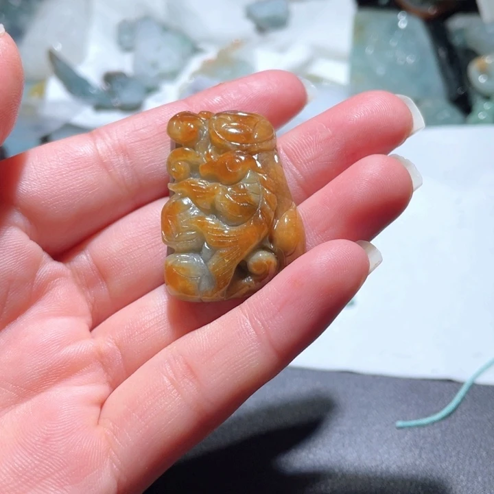 【闪购商品】翡翠颈饰未镶嵌一****8天然翡翠