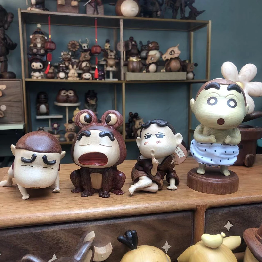 可爱的穿衣服小新趴地小新青蛙桌面摆件