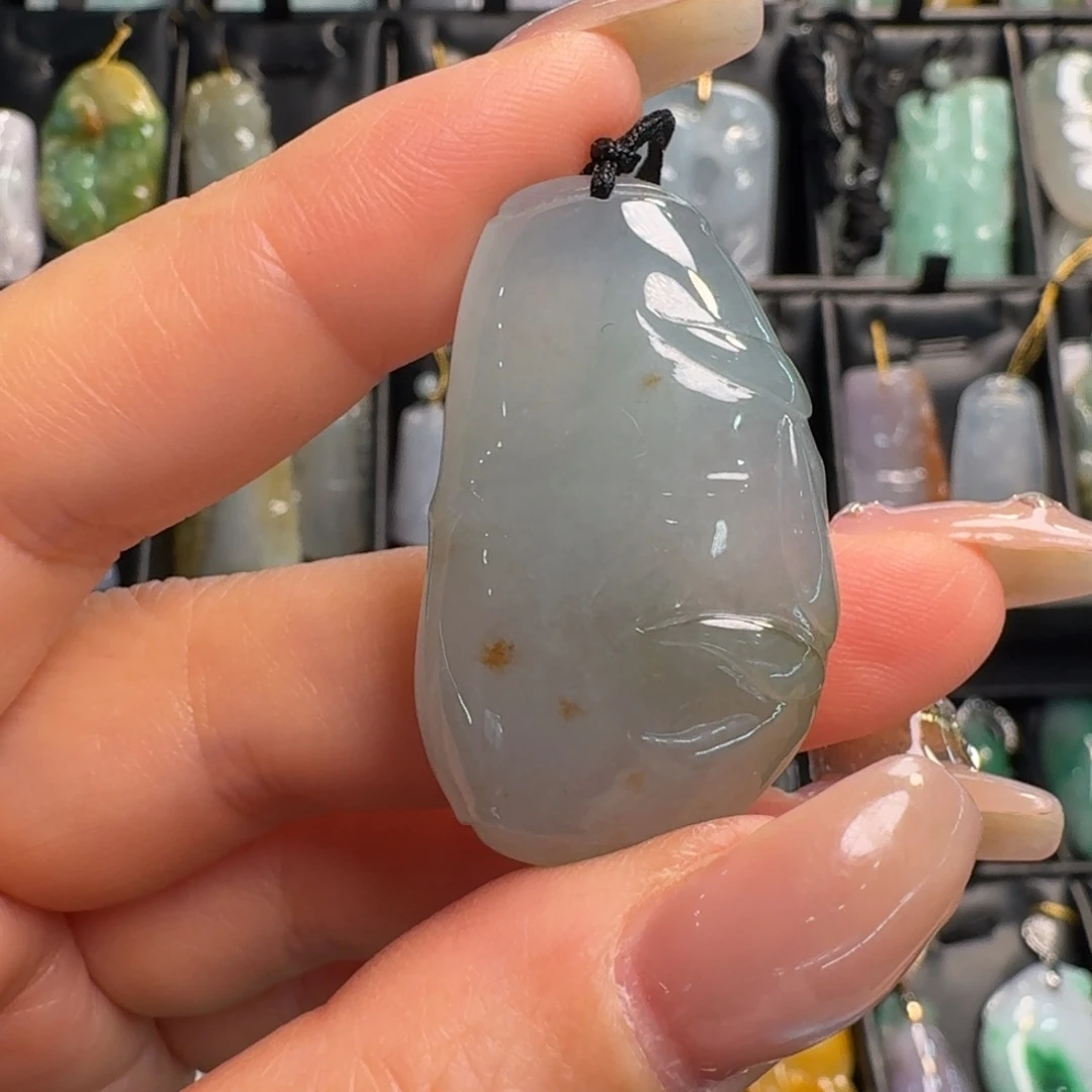 翡翠未镶嵌颈饰竹节