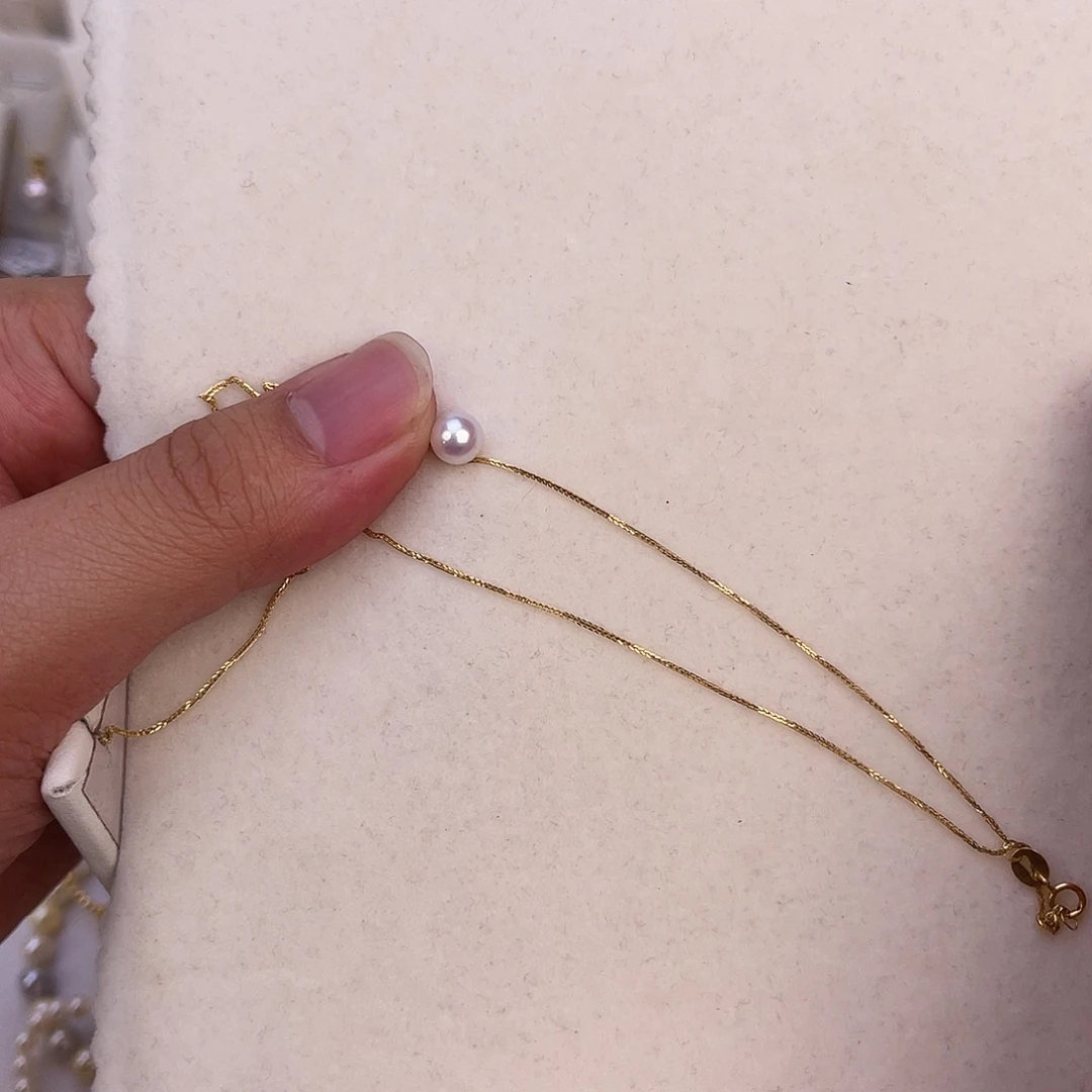 淡水珍珠18K金镶嵌颈饰