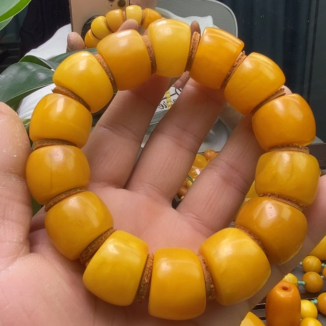 蜜蜡未镶嵌珠宝奇石