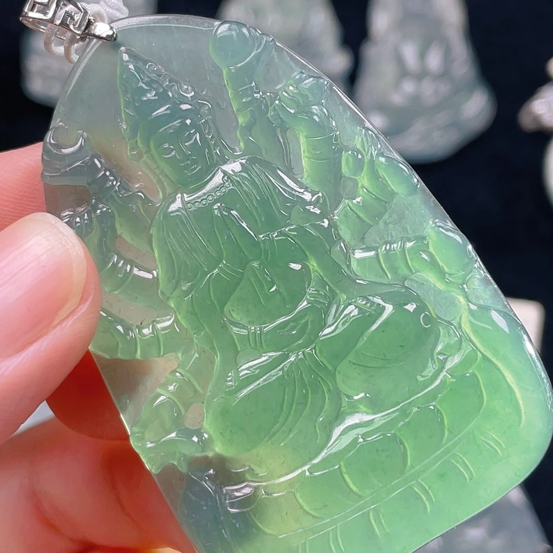 颈饰18K金镶嵌翡翠8，