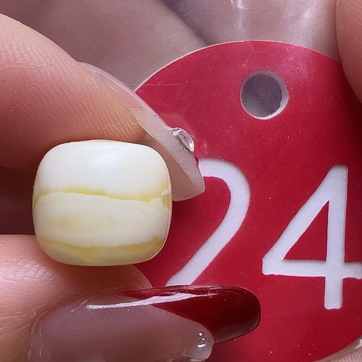 蜜蜡未镶嵌珠宝奇石11.5mm瓷白老型