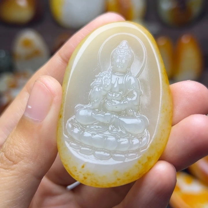 和田玉未镶嵌颈饰