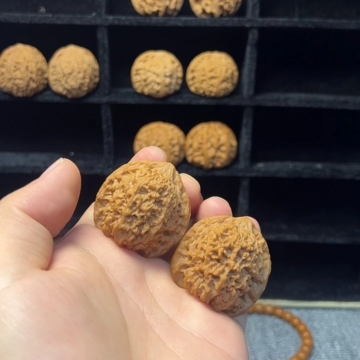 文玩核桃吊坠满天星