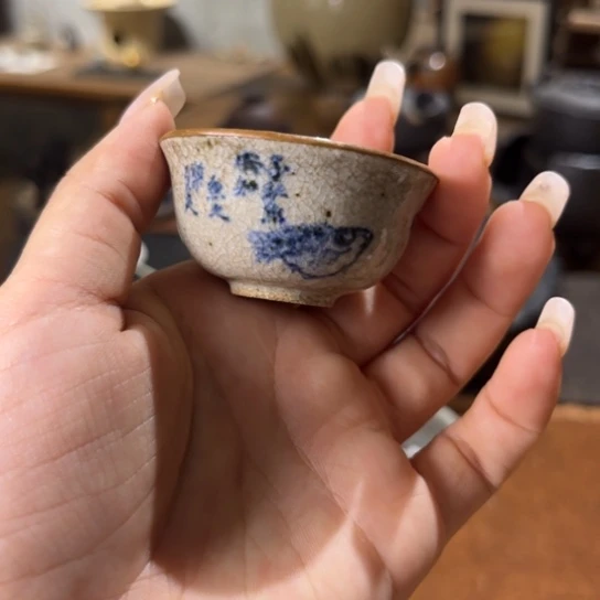 景德镇鱼和熊手工陶艺