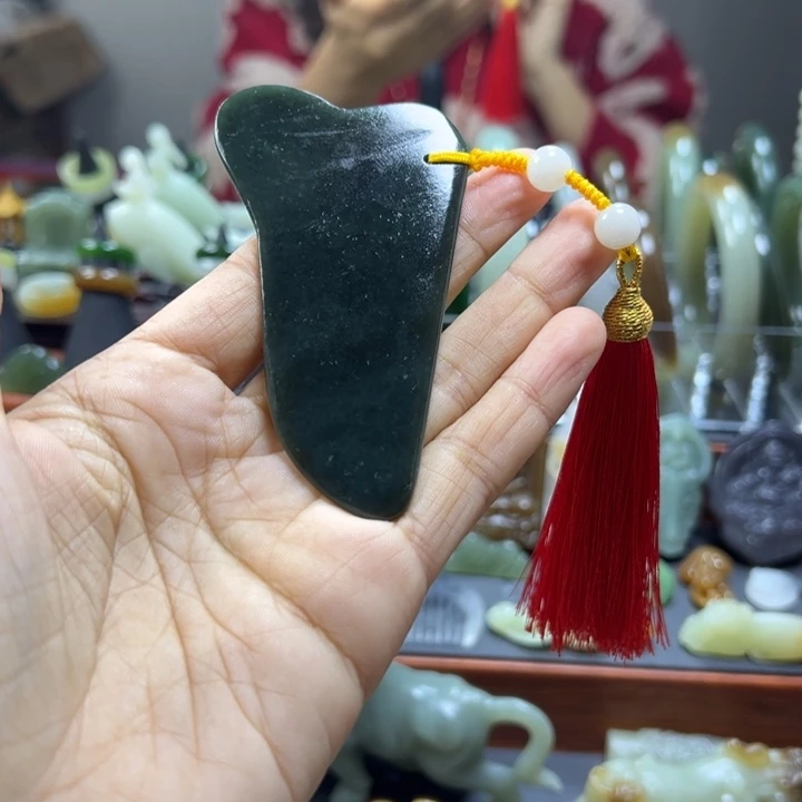 未镶嵌和田玉把件