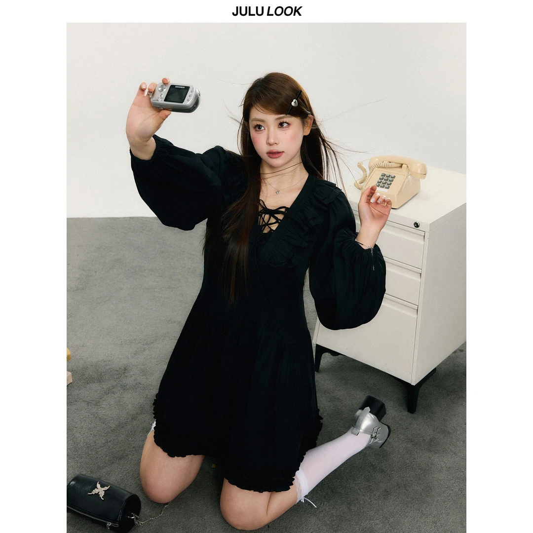 巨鹿工作室“黑糖摩卡”微胖mm复古法式胸前绑带小黑裙大码连衣裙