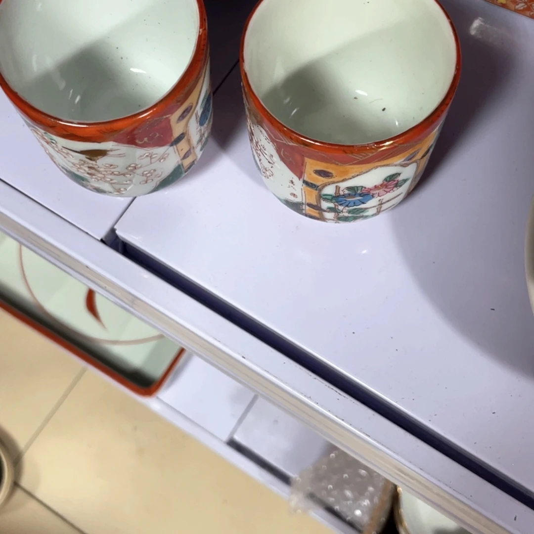 夏***琳瓷片。。。。。。。。。。。。。。。