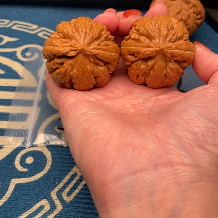 自***感文玩核桃吊坠文玩核桃文玩核桃