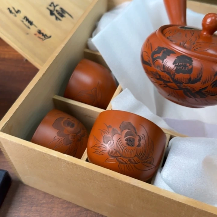 一个陶瓷物件哈哈哈哈哈