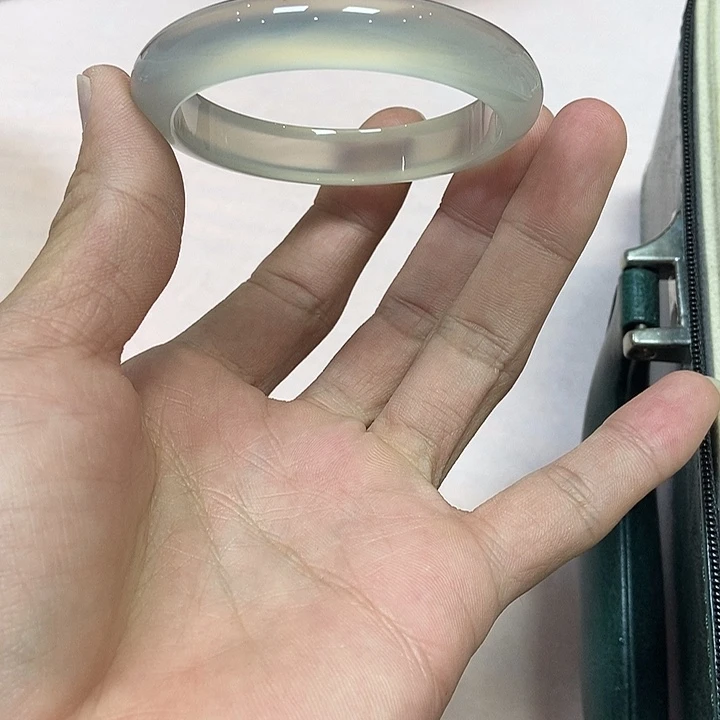 玛瑙/玉髓手镯未镶嵌太**神343