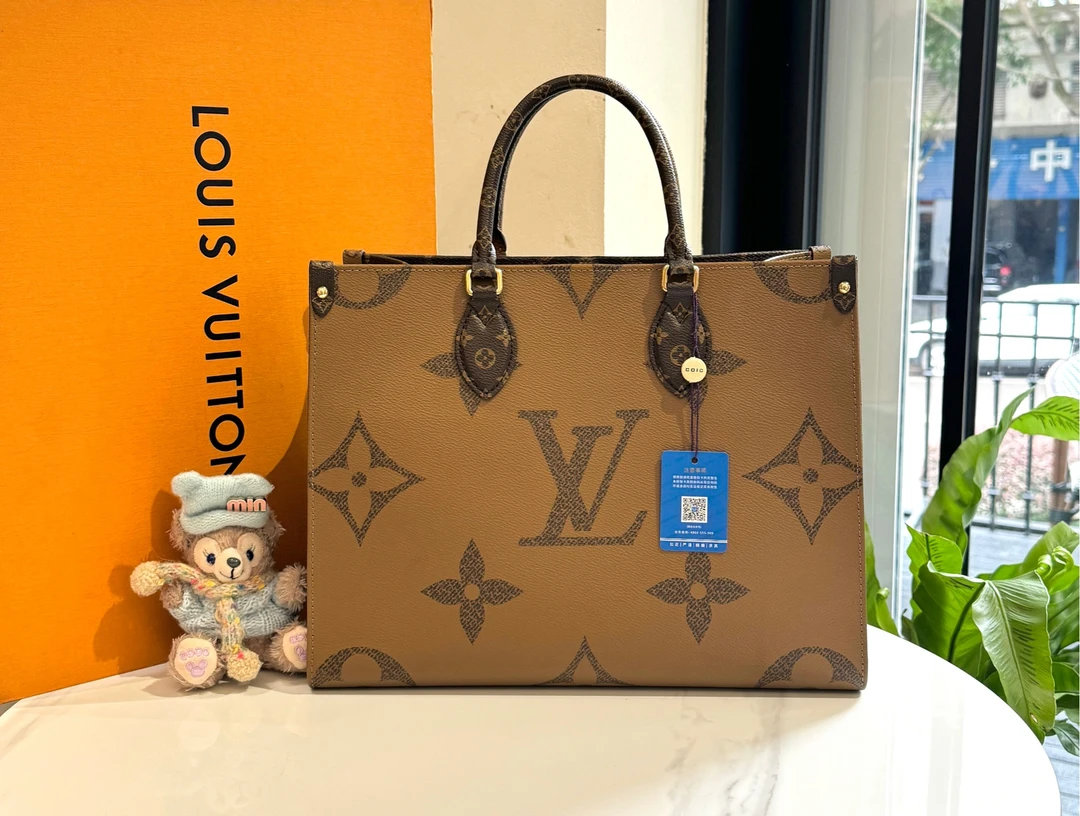 99新 LouisVuitton/路易威登 Onthego中号托特包99新/0711