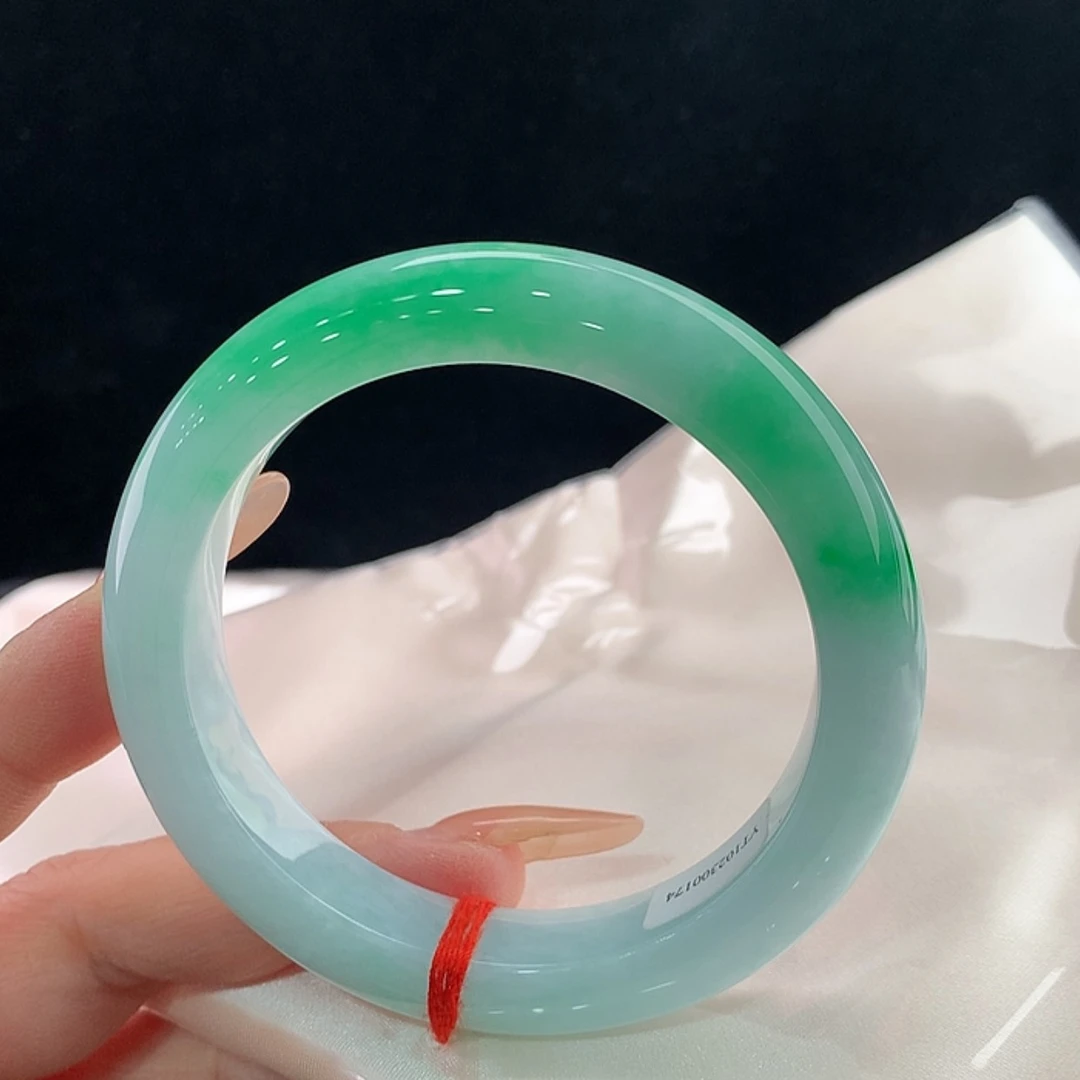 【闪购商品】未镶嵌手镯翡翠56.6，56/57