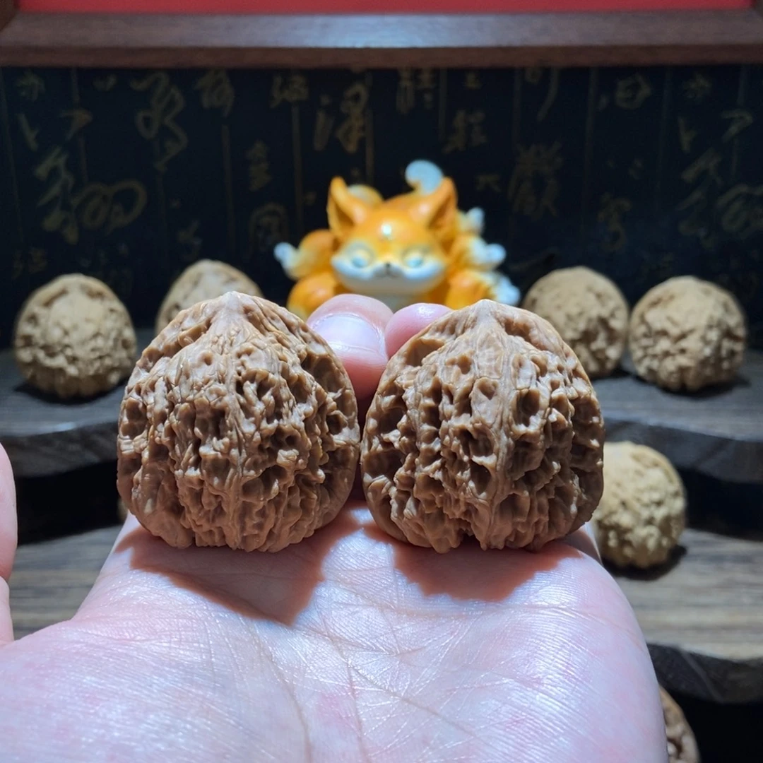 冯***军文玩核桃把件涿鹿南将石