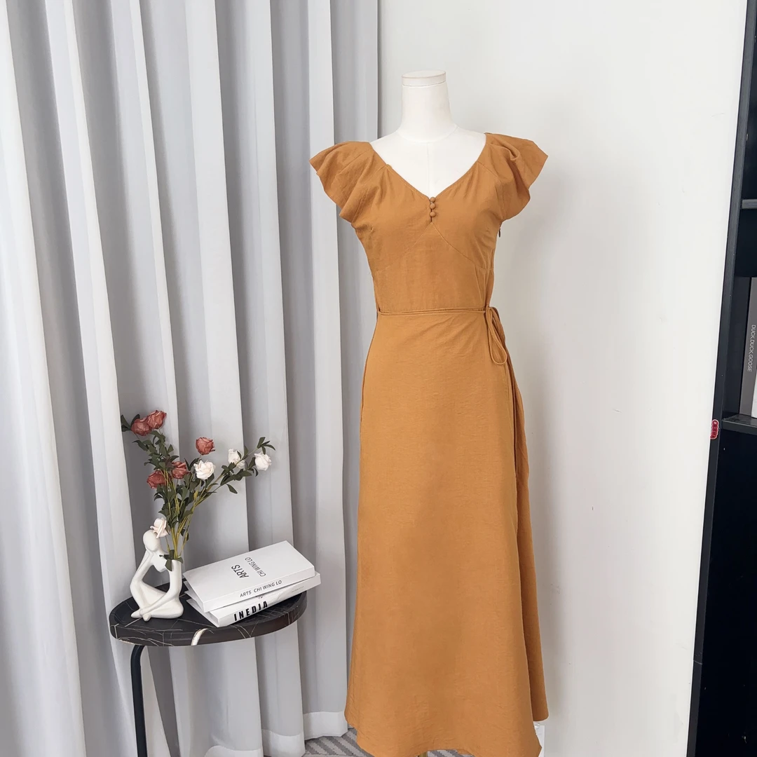 小八定制25夏季新款法式轻熟减龄气质设计感连衣裙 10888 BCK