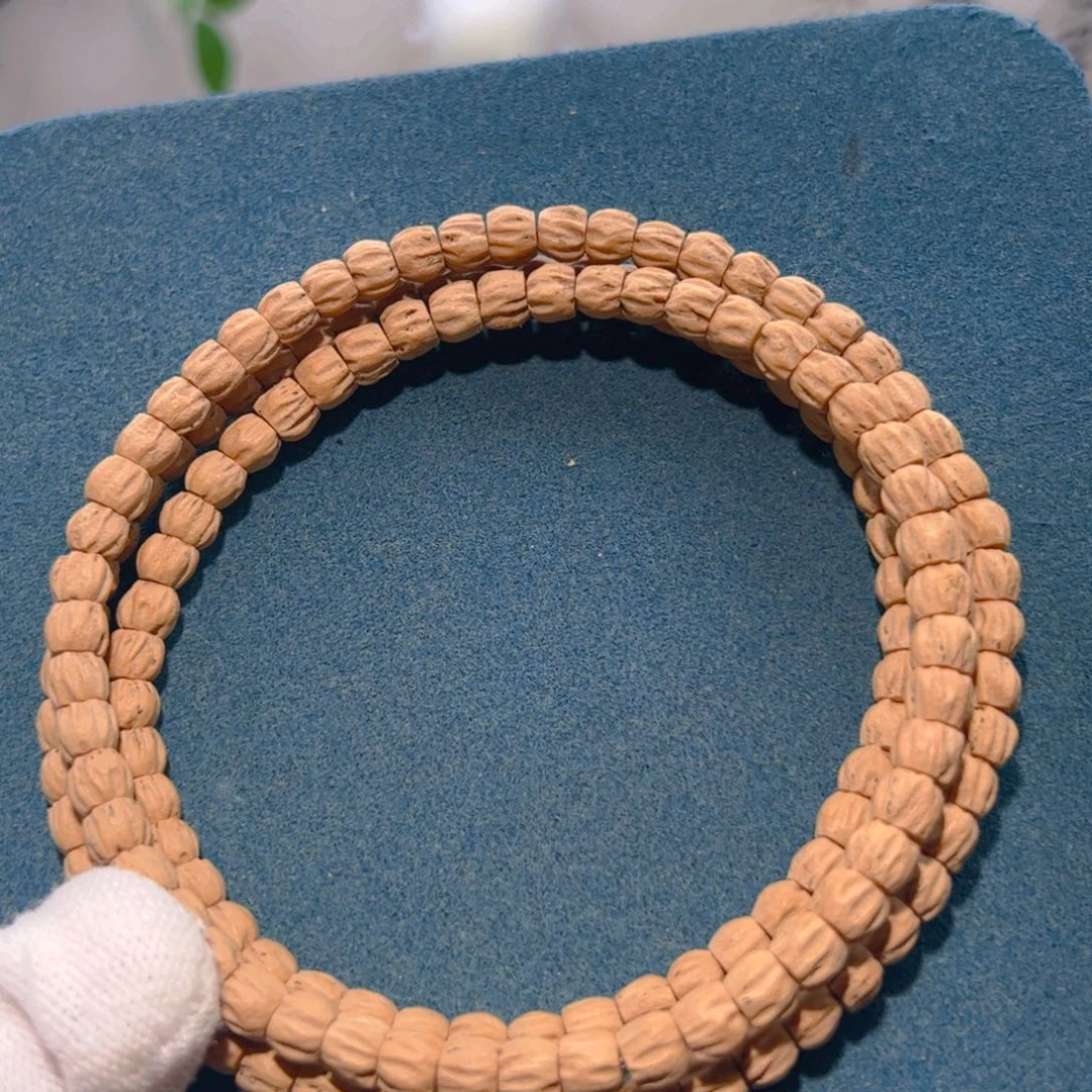 柏香籽/百香籽吊坠小**响莲花顺