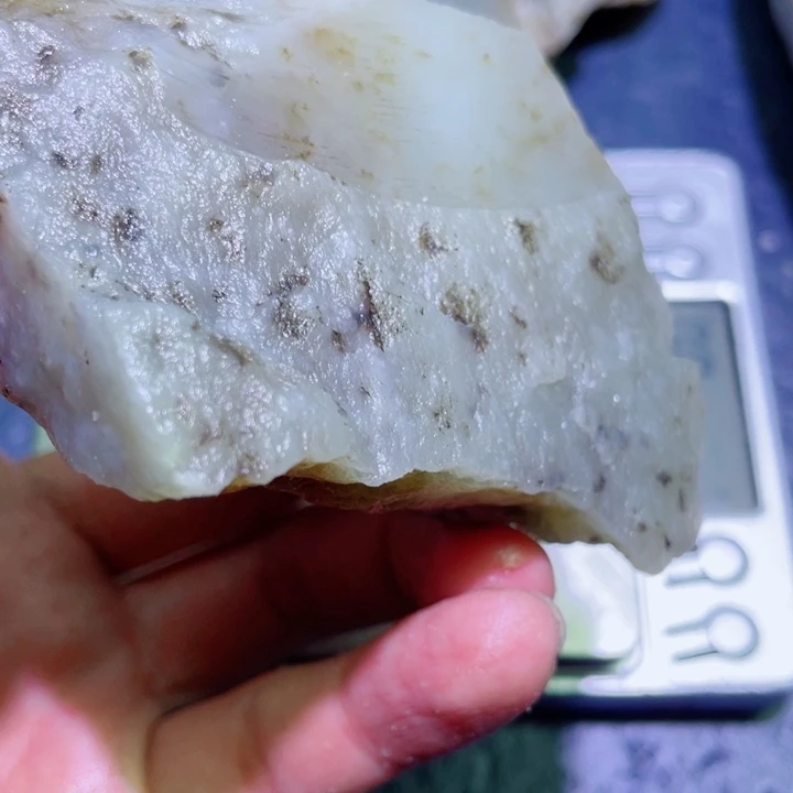 和田玉未镶嵌珠宝半成品