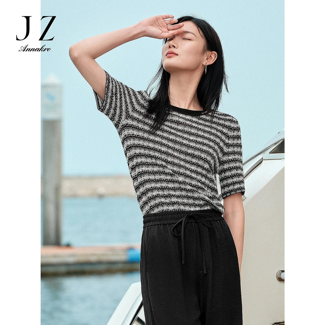玖姿安娜蔻KWFX31212小香风镂空亮丝肌理感短袖针织衫女2025夏