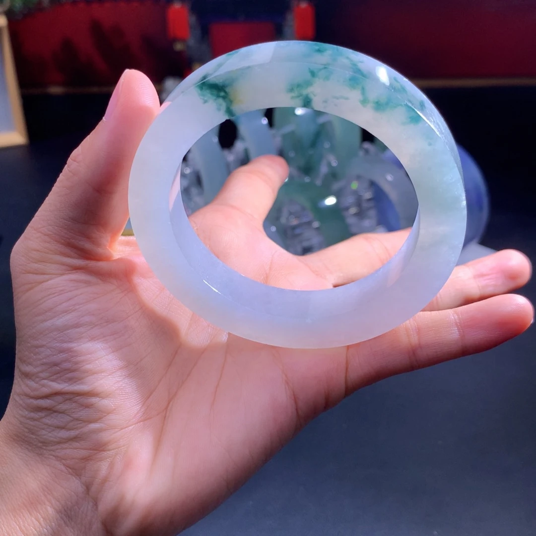 定制翡翠未镶嵌翡翠手镯