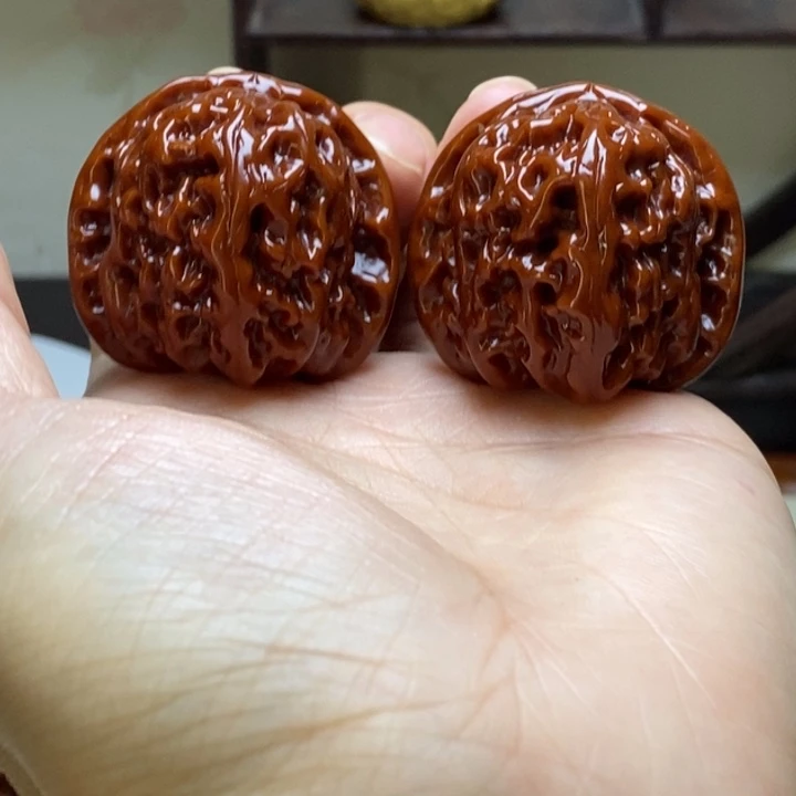 F***a文玩核桃把件白狮子
