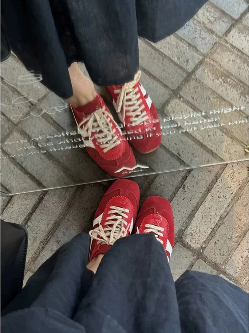 软底复古红色德训鞋女真皮系带平底新款板鞋2025春秋爆款平底鞋