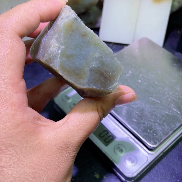 未镶嵌和田玉珠宝半成品