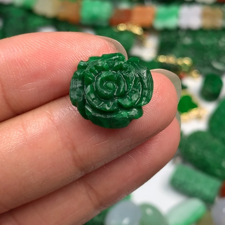 定制翡翠未镶嵌翡翠