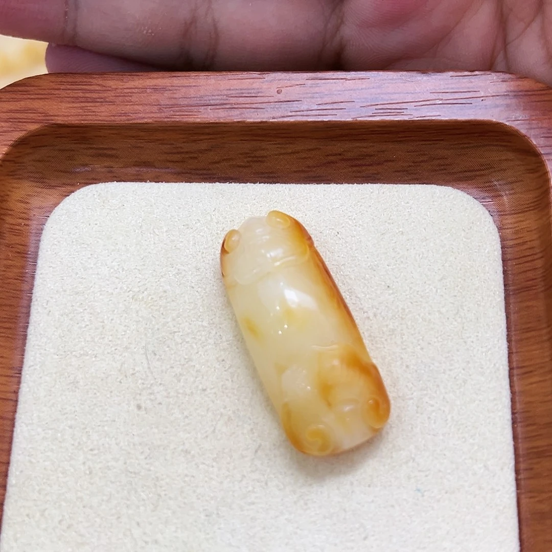 蜜蜡未镶嵌珠宝奇石微瑕