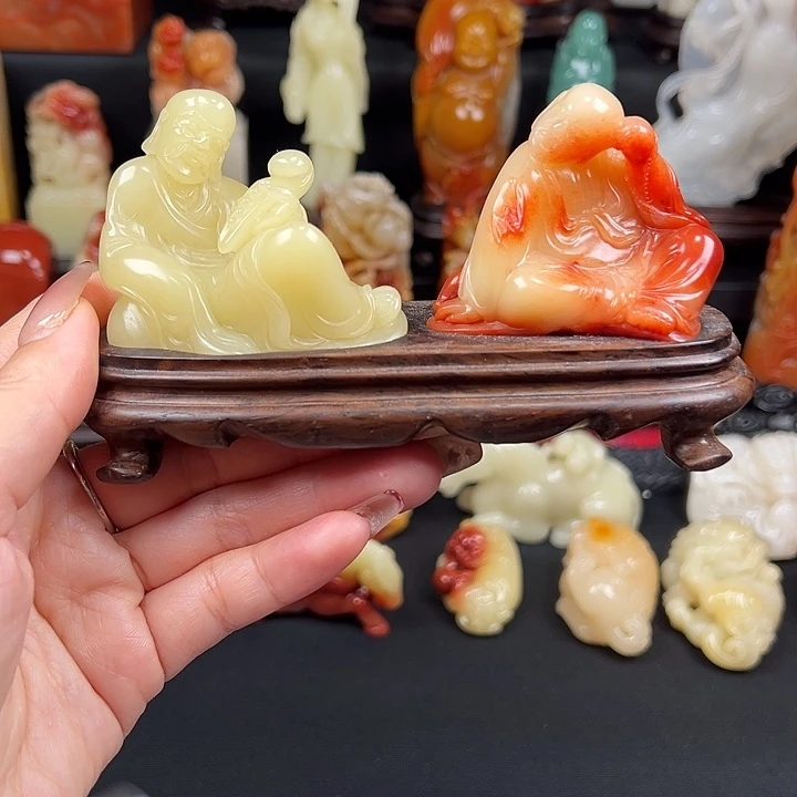 寿山石老性芙蓉石