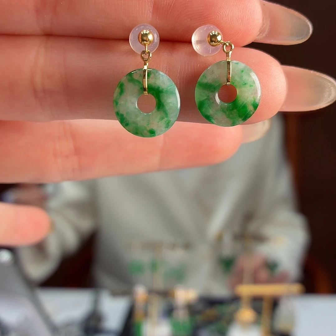 翡翠18K金镶嵌耳饰