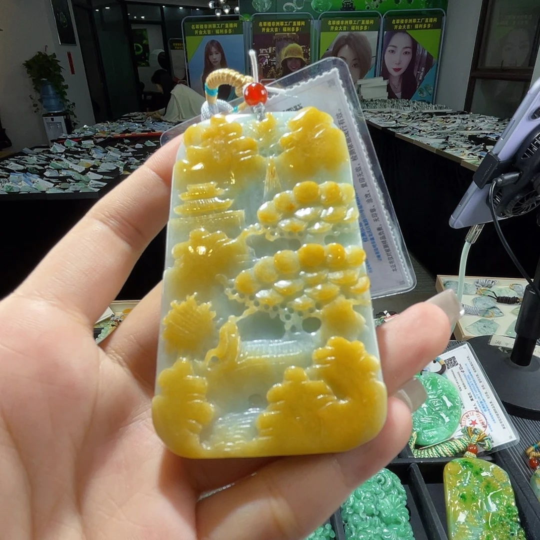 颈饰未镶嵌翡翠一
