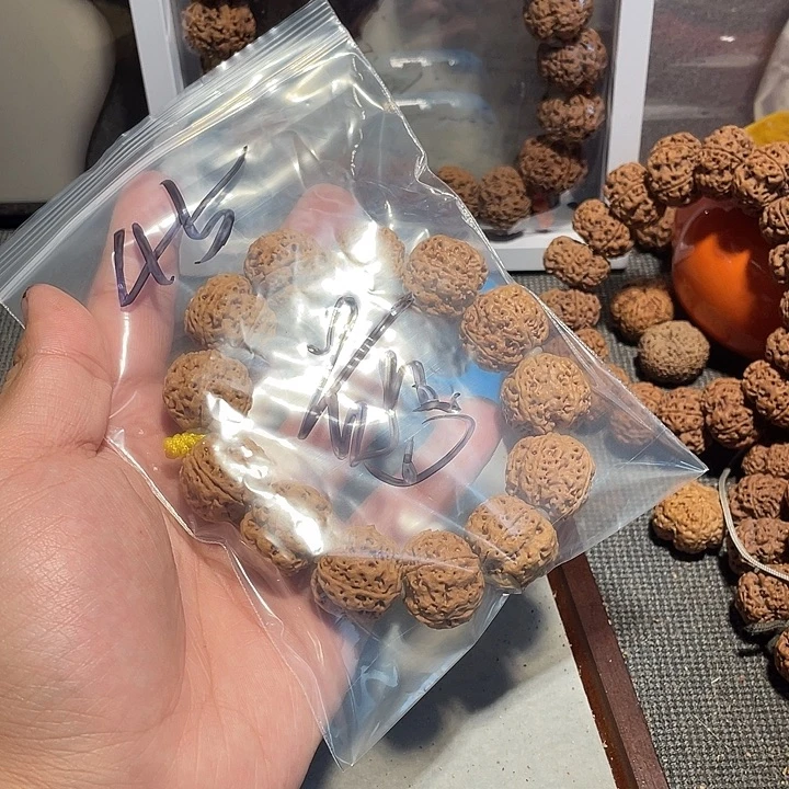 慈***芽吊坠金刚菩提蜂王