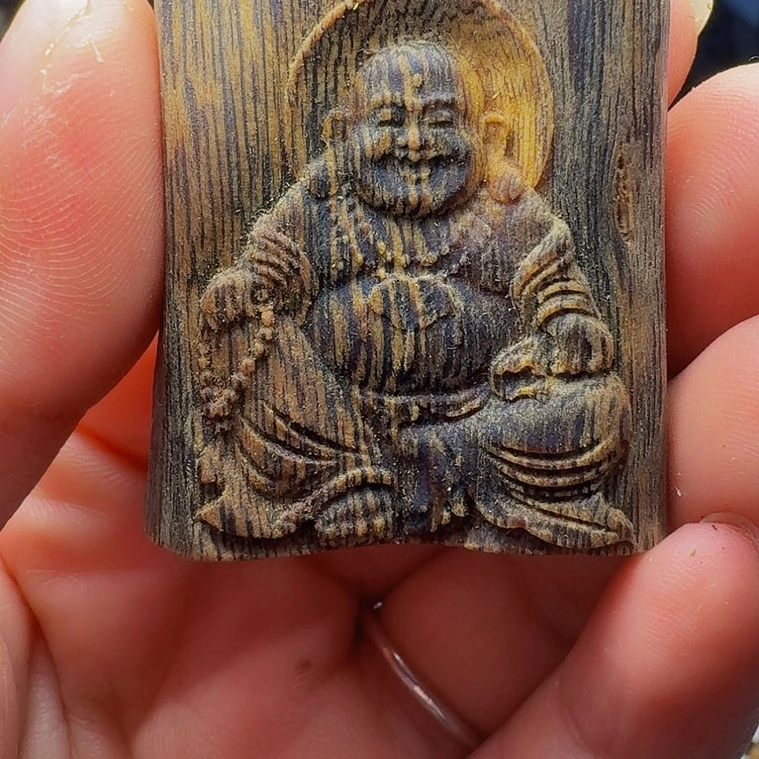 木高品质莺歌绿雕刻牌10.7克