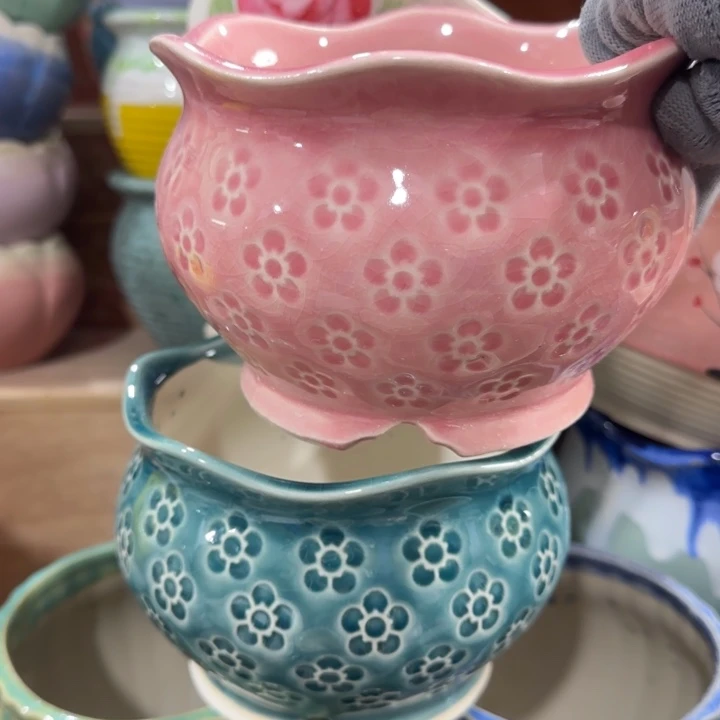 凑9块包邮，有孔，陶瓷花盆