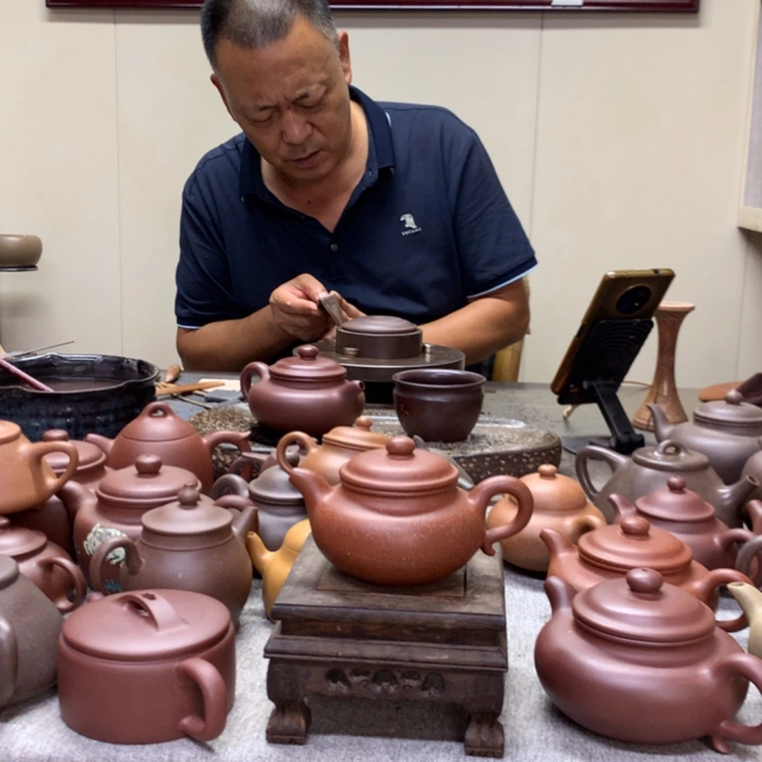 茶壶紫泥红降坡仿古170 C半手工制作
