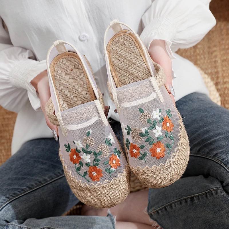 夏季透气网面老北京布鞋软底女复古休闲古风绣花鞋女一脚蹬懒人鞋