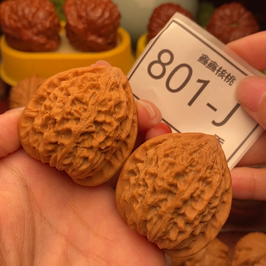桃核把件金牛41……