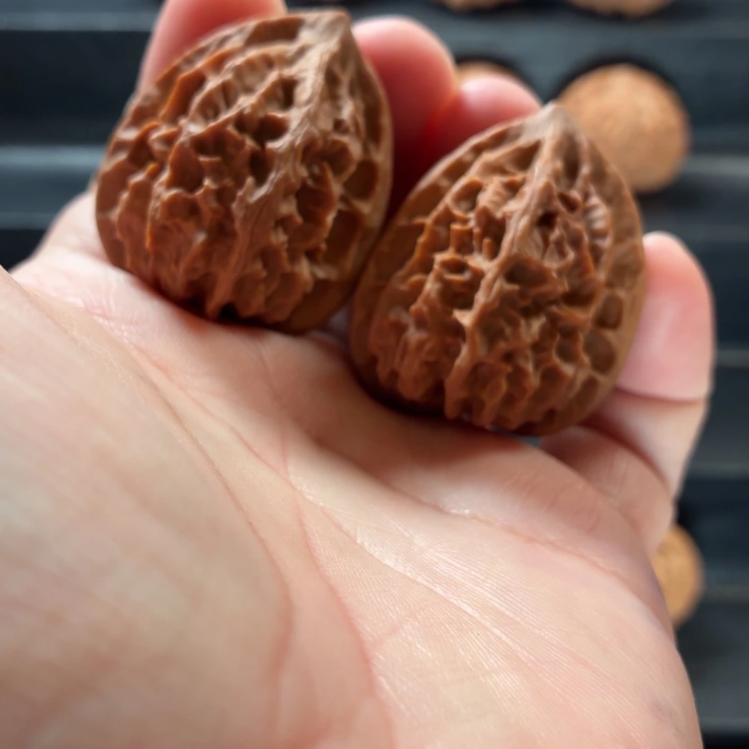 桃核把件野生原树龙骨鸡心36