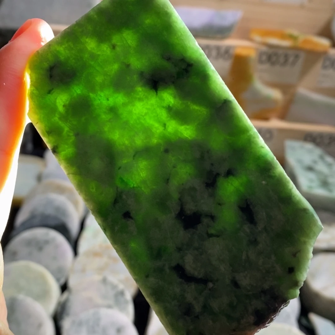 颈饰未镶嵌翡翠天然翡翠