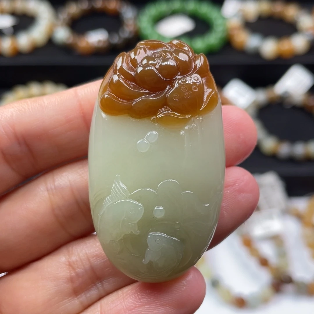 颈饰未镶嵌和田玉