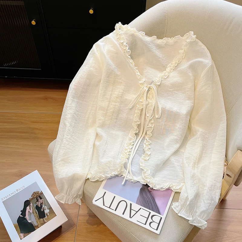2025夏新款温柔木耳边V领系带薄款衬衫女莱赛尔天丝面料防晒开衫