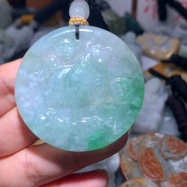 翡翠未镶嵌颈饰保真天然A货翡翠