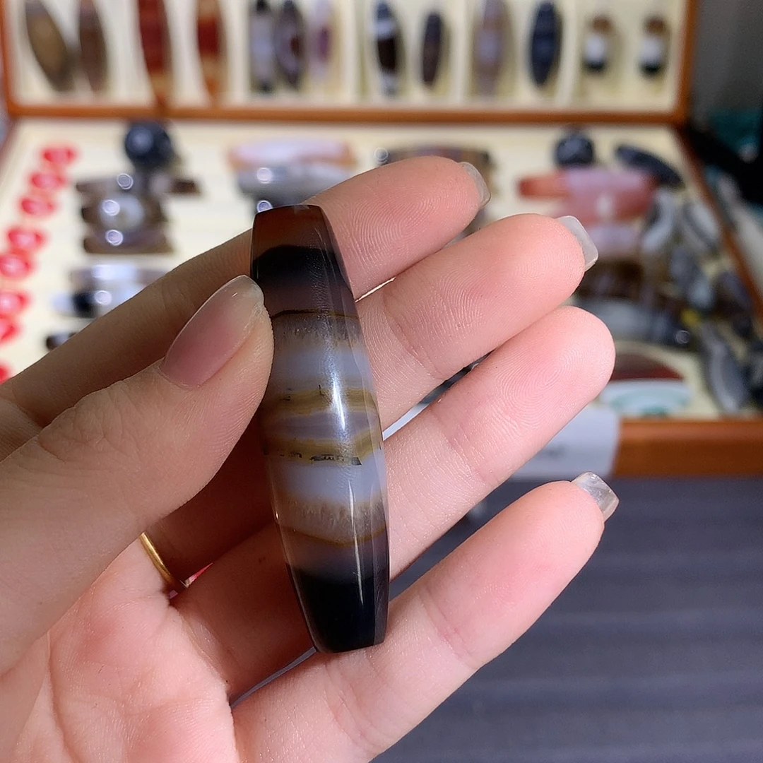 满***）玛瑙/玉髓未镶嵌颈饰