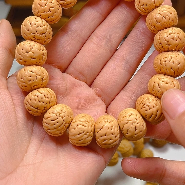 铭***心吊坠桃核桃核手串